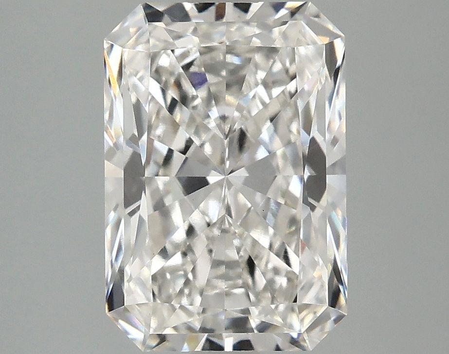 Loose Diamond - RADIANT 2.99ct F VS1: Loose Diamond - RADIANT 2.99ct F VS1 Source: This is a real non-mined Diamond that has been grown in a lab Shape: RADIANT Carats: 2.99 Color: F Clarity: VS1 Certification: IGI Additional images availa