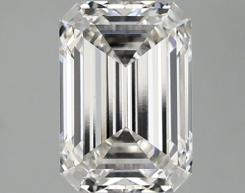Loose Diamond - EMERALD 2.87ct G VS1: Loose Diamond - EMERALD 2.87ct G VS1 Source: This is a real non-mined Diamond that has been grown in a lab Shape: EMERALD Carats: 2.87 Color: G Clarity: VS1 Certification: IGI Video: