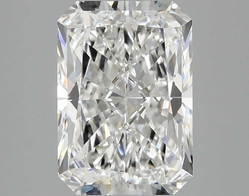 Loose Diamond - RADIANT 3.02ct F VVS2: Loose Diamond - RADIANT 3.02ct F VVS2 Source: This is a real non-mined Diamond that has been grown in a lab Shape: RADIANT Carats: 3.02 Color: F Clarity: VVS2 Certification: IGI Video: