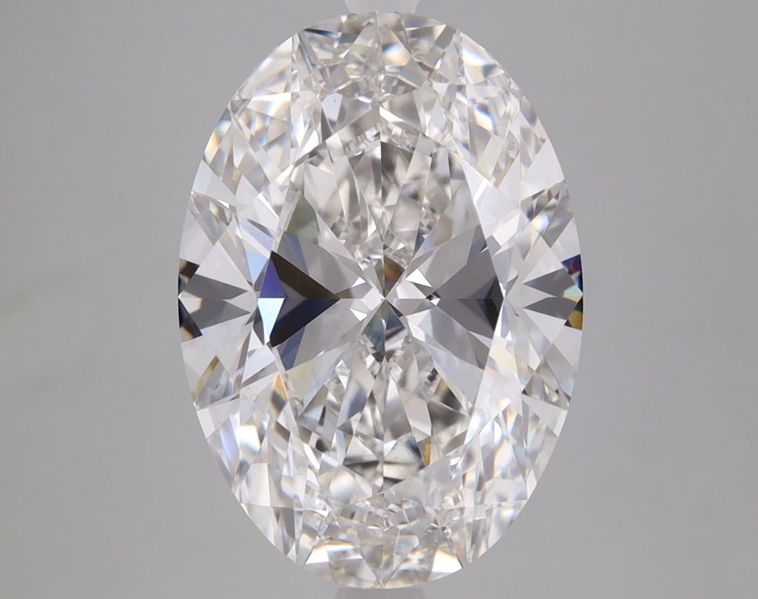 Loose Diamond - OVAL 5.59ct F VS1: Loose Diamond - OVAL 5.59ct F VS1 Source: This is a real non-mined Diamond that has been grown in a lab Shape: OVAL Carats: 5.59 Color: F Clarity: VS1 Certification: IGI Additional images available up