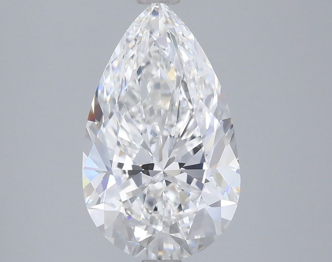 Loose Diamond - PEAR 3.2ct E VVS2: Loose Diamond - PEAR 3.2ct E VVS2 Source: This is a real non-mined Diamond that has been grown in a lab Shape: PEAR Carats: 3.2 Color: E Clarity: VVS2 Certification: IGI Video: