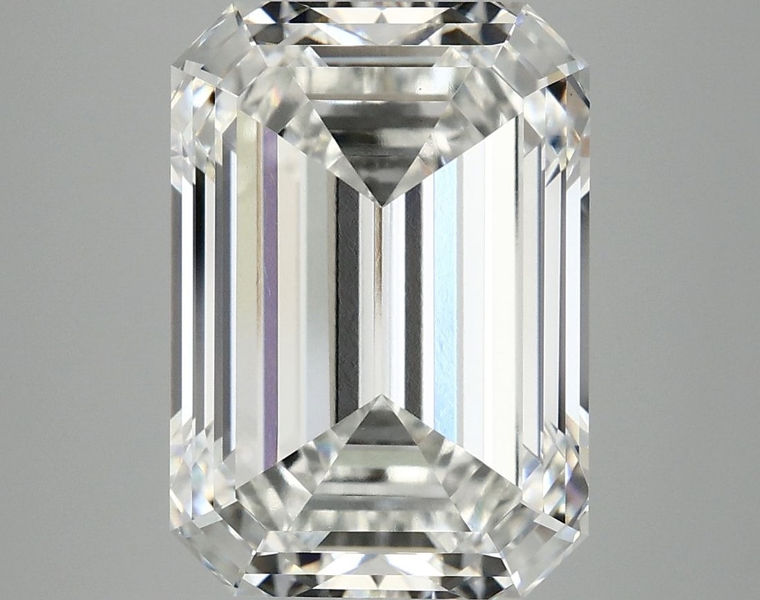 Loose Diamond - EMERALD 8.56ct F VS1: Loose Diamond - EMERALD 8.56ct F VS1 Source: This is a real non-mined Diamond that has been grown in a lab Shape: EMERALD Carats: 8.56 Color: F Clarity: VS1 Certification: IGI Video: