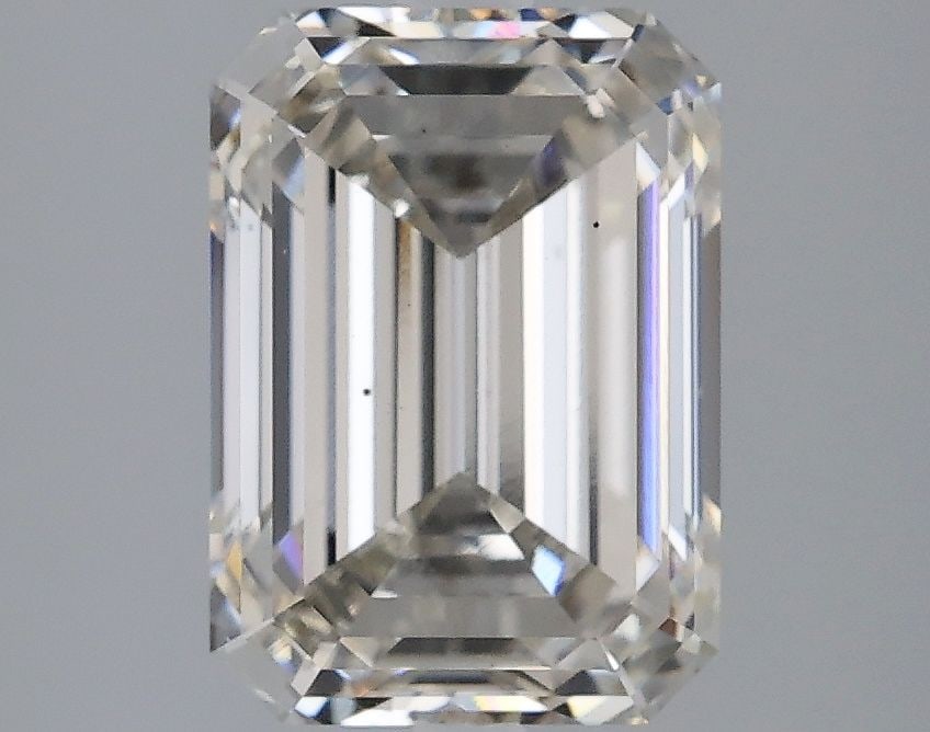 Loose Diamond - EMERALD 3.12ct H VS2: Loose Diamond - EMERALD 3.12ct H VS2 Source: This is a real non-mined Diamond that has been grown in a lab Shape: EMERALD Carats: 3.12 Color: H Clarity: VS2 Certification: IGI Video: