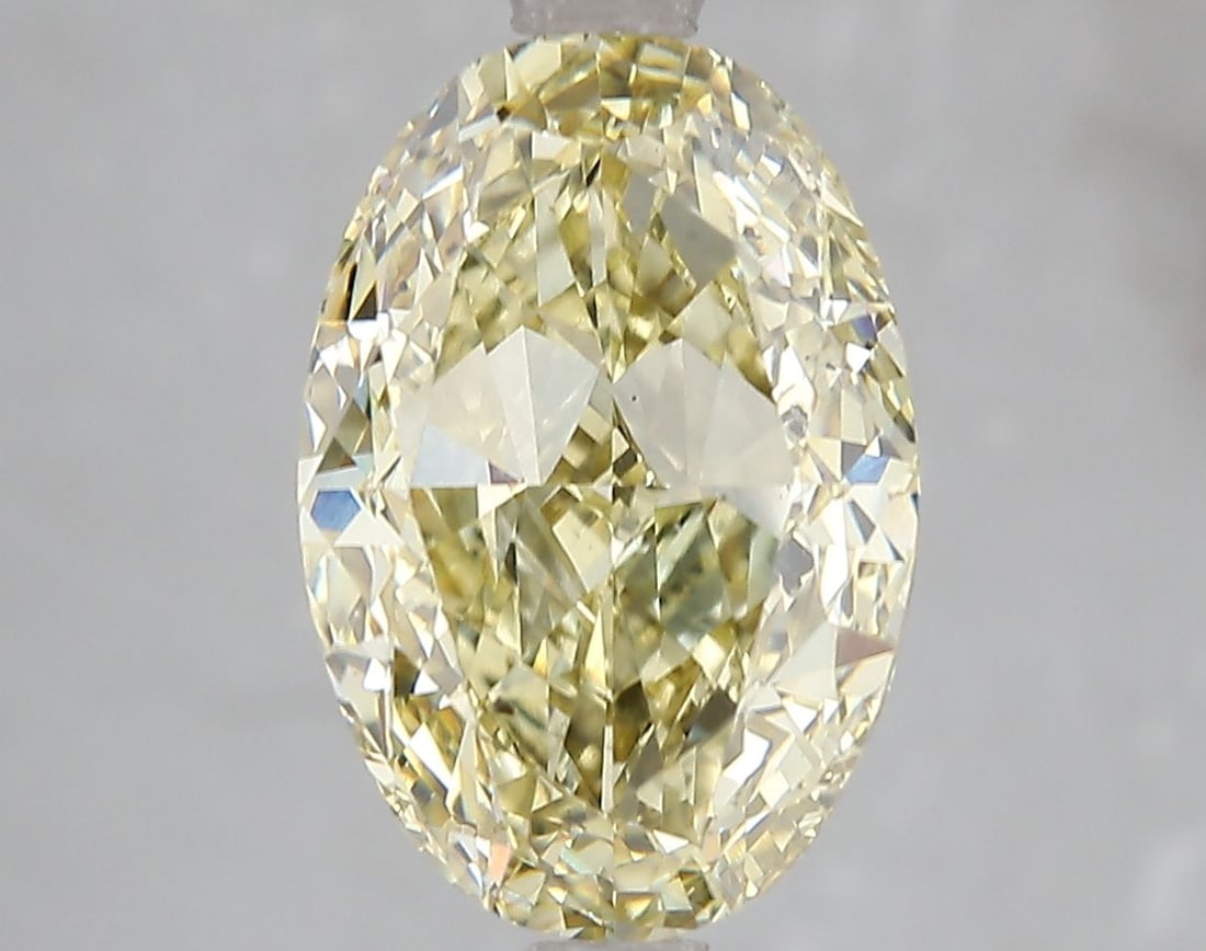 Loose Diamond - OVAL 5.03ct Fancy Intense Yellow VS2: Loose Diamond - OVAL 5.03ct Fancy Intense Yellow VS2 Source: This is a real non-mined Diamond that has been grown in a lab Shape: OVAL Carats: 5.03 Color: Fancy Intense Yellow Certification: IGI Video