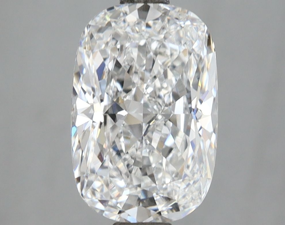 Loose Diamond - CUSHION MODIFIED 2.53ct D VVS1: Loose Diamond - CUSHION MODIFIED 2.53ct D VVS1 Source: This is a real non-mined Diamond that has been grown in a lab Shape: CUSHION MODIFIED Carats: 2.53 Color: D Clarity: VVS1 Certification: IGI