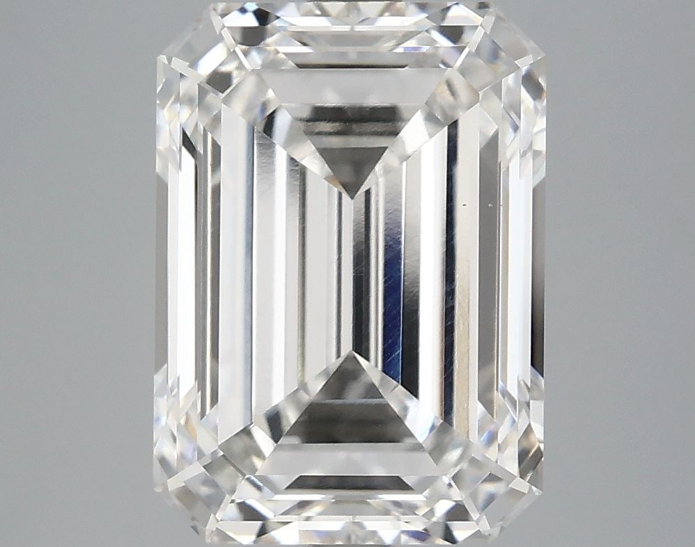 Loose Diamond - EMERALD 5.09ct F VS1: Loose Diamond - EMERALD 5.09ct F VS1 Source: This is a real non-mined Diamond that has been grown in a lab Shape: EMERALD Carats: 5.09 Color: F Clarity: VS1 Certification: IGI Video: