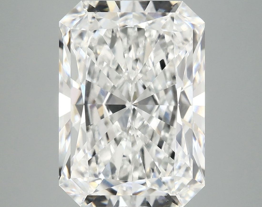 Loose Diamond - RADIANT 9.26ct F VVS2: Loose Diamond - RADIANT 9.26ct F VVS2 Source: This is a real non-mined Diamond that has been grown in a lab Shape: RADIANT Carats: 9.26 Color: F Clarity: VVS2 Certification: IGI Video: