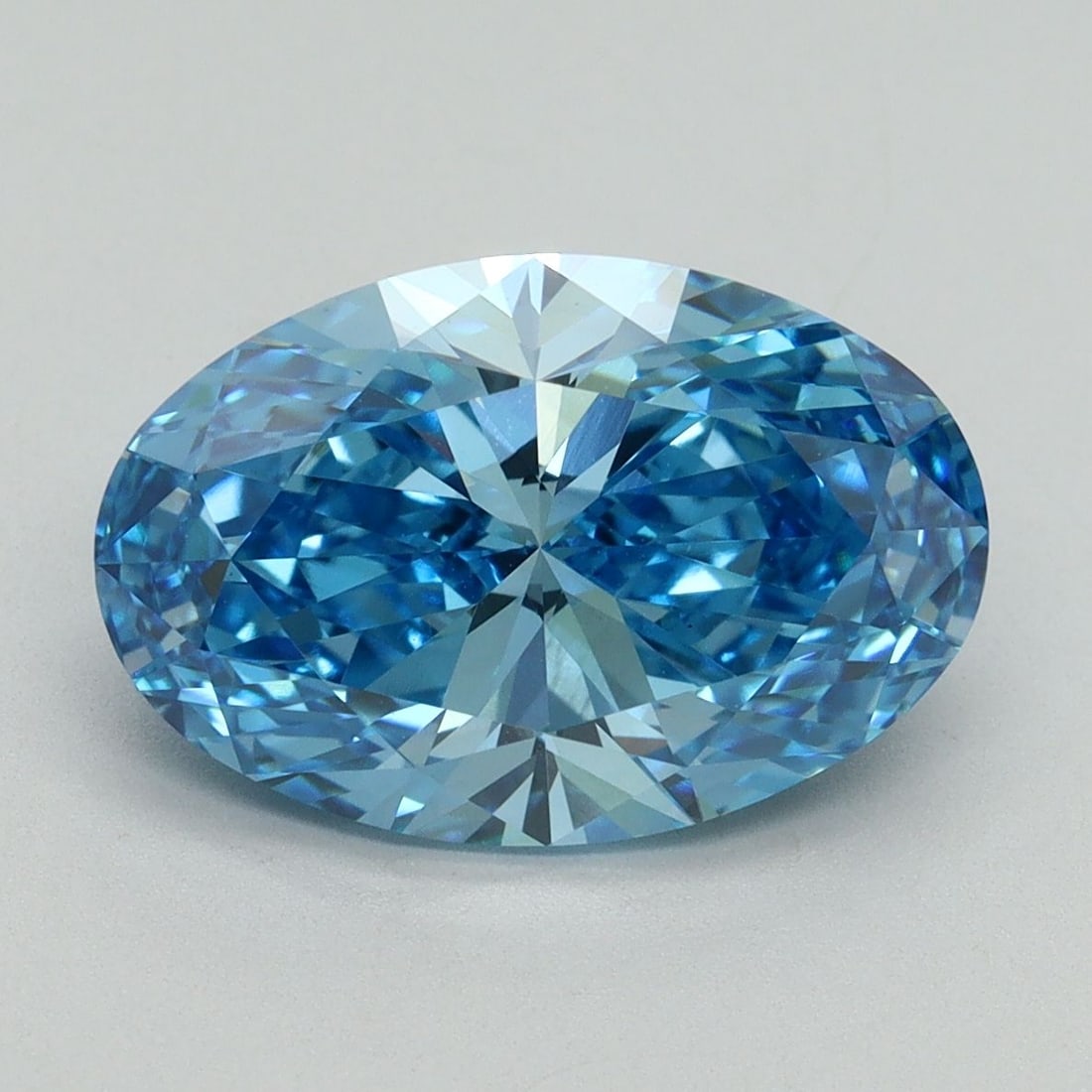 Loose Diamond - OVAL 4.01ct Fancy Vivid Blue VS1: Loose Diamond - OVAL 4.01ct Fancy Vivid Blue VS1 Source: This is a real non-mined Diamond that has been grown in a lab Shape: OVAL Carats: 4.01 Color: Fancy Vivid Blue Certification: IGI Video: