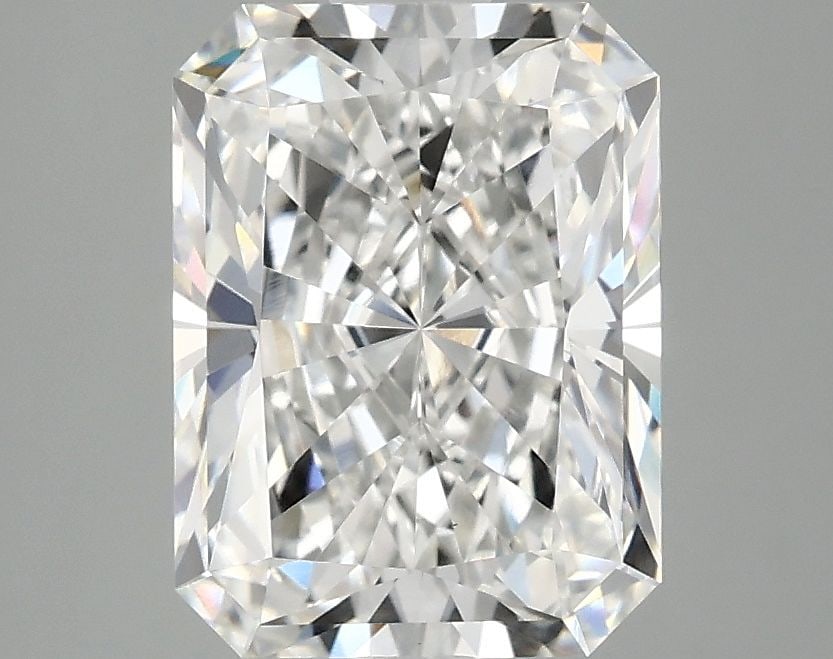 Loose Diamond - RADIANT 3.0ct E VS1: Loose Diamond - RADIANT 3.0ct E VS1 Source: This is a real non-mined Diamond that has been grown in a lab Shape: RADIANT Carats: 3.0 Color: E Clarity: VS1 Certification: IGI Video: