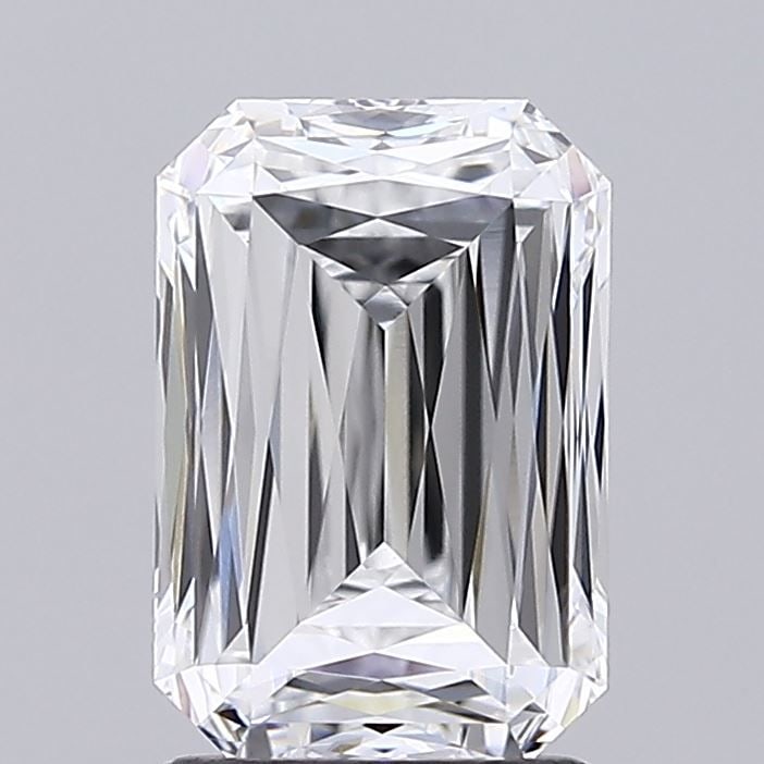 Loose Diamond - RADIANT 2.26ct E VVS1: Loose Diamond - RADIANT 2.26ct E VVS1 Source: This is a real non-mined Diamond that has been grown in a lab Shape: RADIANT Carats: 2.26 Color: E Clarity: VVS1 Certification: IGI Video: