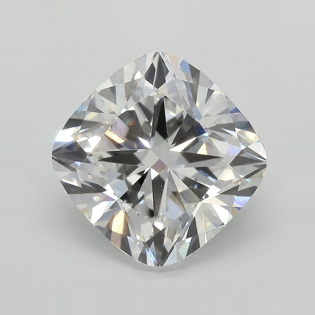 Loose Diamond - CUSHION MODIFIED 4.07ct E VVS2: Loose Diamond - CUSHION MODIFIED 4.07ct E VVS2 Source: This is a real non-mined Diamond that has been grown in a lab Shape: CUSHION MODIFIED Carats: 4.07 Color: E Clarity: VVS2 Certification: IGI Vide