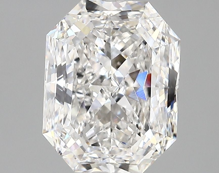 Loose Diamond - OCTAGONAL 2.9ct E VVS2: Loose Diamond - OCTAGONAL 2.9ct E VVS2 Source: This is a real non-mined Diamond that has been grown in a lab Shape: OCTAGONAL Carats: 2.9 Color: E Clarity: VVS2 Certification: IGI Video: