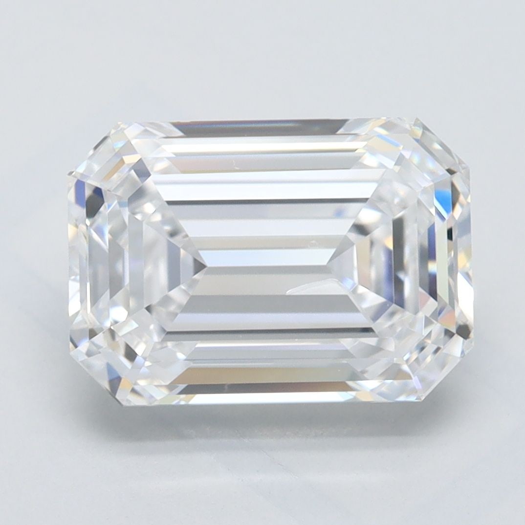 Loose Diamond - EMERALD 3.15ct D VVS1: Loose Diamond - EMERALD 3.15ct D VVS1 Source: This is a real non-mined Diamond that has been grown in a lab Shape: EMERALD Carats: 3.15 Color: D Clarity: VVS1 Certification: IGI Video:
