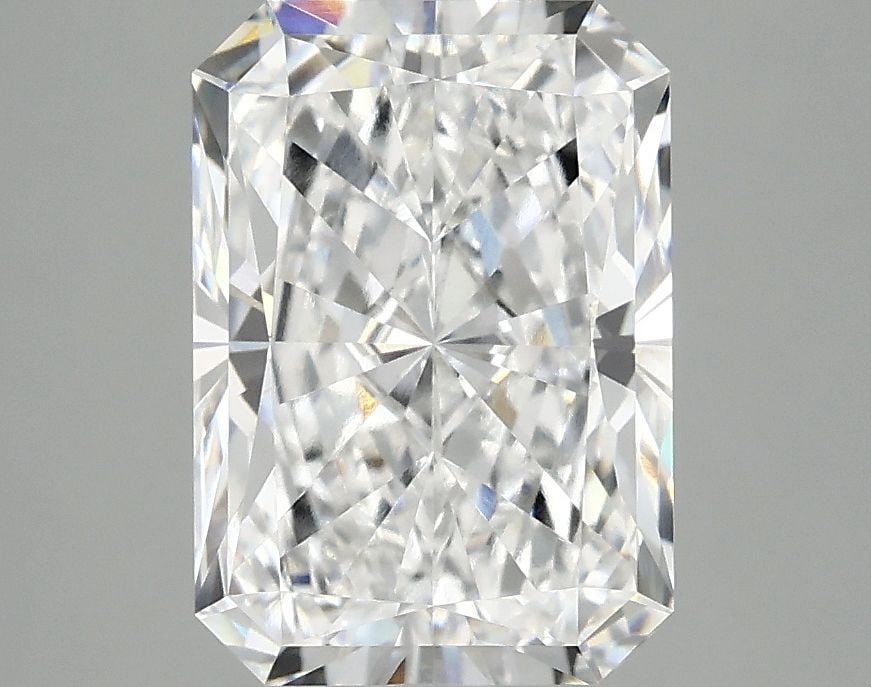 Loose Diamond - RADIANT 3.09ct E VS1: Loose Diamond - RADIANT 3.09ct E VS1 Source: This is a real non-mined Diamond that has been grown in a lab Shape: RADIANT Carats: 3.09 Color: E Clarity: VS1 Certification: IGI Video: Video Link