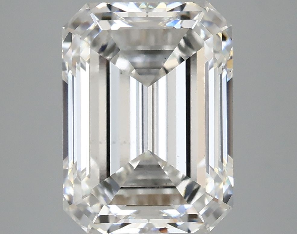 Loose Diamond - EMERALD 5.1ct F VS2: Loose Diamond - EMERALD 5.1ct F VS2 Source: This is a real non-mined Diamond that has been grown in a lab Shape: EMERALD Carats: 5.1 Color: F Clarity: VS2 Certification: IGI Video: