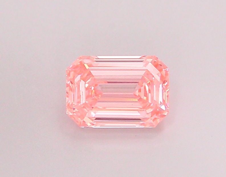 Loose Diamond - EMERALD 1.01ct Fancy Intense Pink VS2: Loose Diamond - EMERALD 1.01ct Fancy Intense Pink VS2 Source: This is a real non-mined Diamond that has been grown in a lab Shape: EMERALD Carats: 1.01 Color: Fancy Intense Pink Certification: IGI Vid