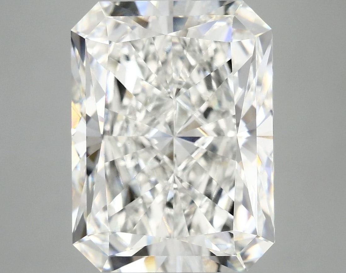 Loose Diamond - RADIANT 8.16ct F VVS2: Loose Diamond - RADIANT 8.16ct F VVS2 Source: This is a real non-mined Diamond that has been grown in a lab Shape: RADIANT Carats: 8.16 Color: F Clarity: VVS2 Certification: IGI Additional images avai