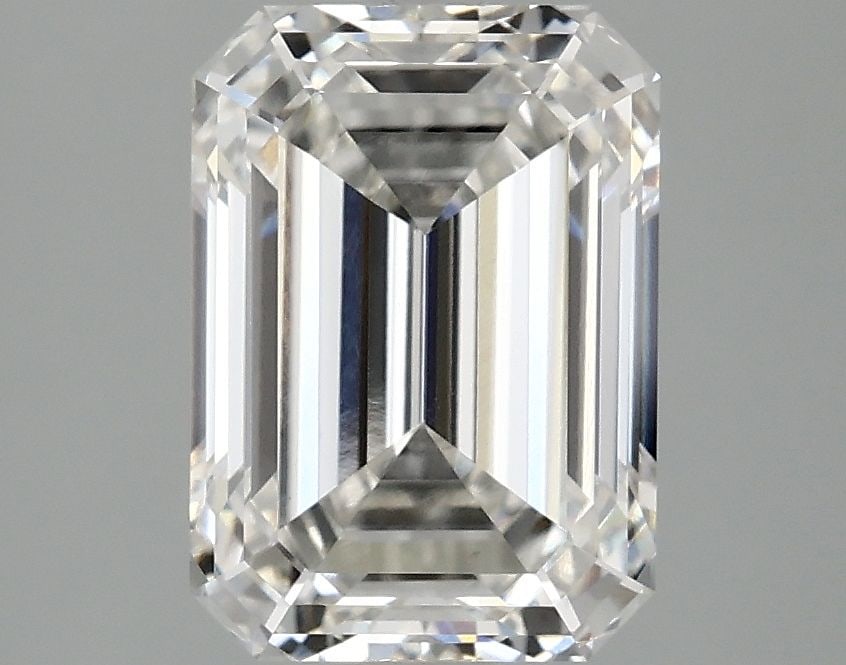 Loose Diamond - EMERALD 3.08ct G VS1: Loose Diamond - EMERALD 3.08ct G VS1 Source: This is a real non-mined Diamond that has been grown in a lab Shape: EMERALD Carats: 3.08 Color: G Clarity: VS1 Certification: IGI Video: