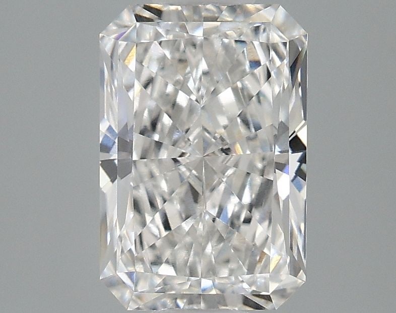 Loose Diamond - RADIANT 1.95ct E VVS2: Loose Diamond - RADIANT 1.95ct E VVS2 Source: This is a real non-mined Diamond that has been grown in a lab Shape: RADIANT Carats: 1.95 Color: E Clarity: VVS2 Certification: IGI Video: Video Link