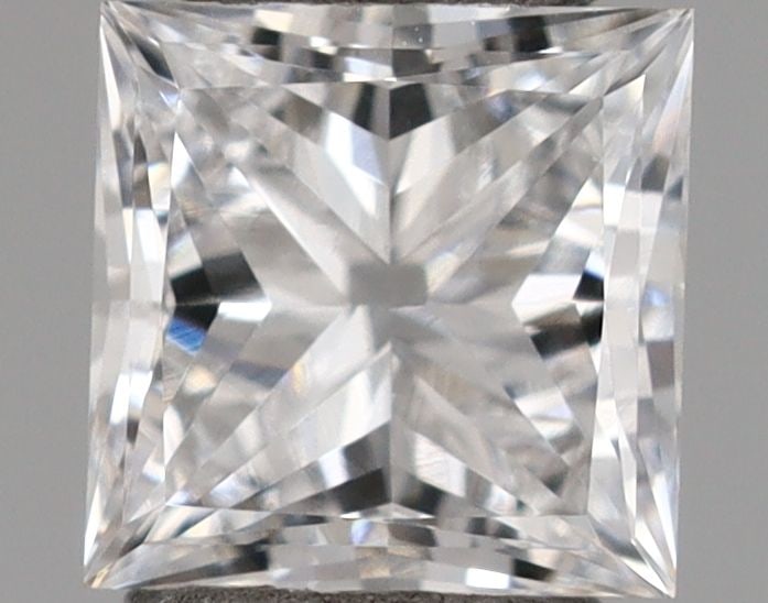 Loose Diamond - PRINCESS 0.33ct D VVS1: Loose Diamond - PRINCESS 0.33ct D VVS1 Source: This is a real non-mined Diamond that has been grown in a lab Shape: PRINCESS Carats: 0.33 Color: D Clarity: VVS1 Certification: IGI Video: