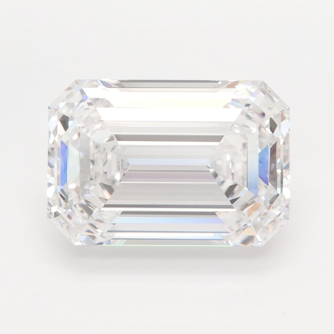 Loose Diamond - EMERALD 4.37ct D IF: Loose Diamond - EMERALD 4.37ct D IF Source: This is a real non-mined Diamond that has been grown in a lab Shape: EMERALD Carats: 4.37 Color: D Clarity: IF Certification: IGI Video: