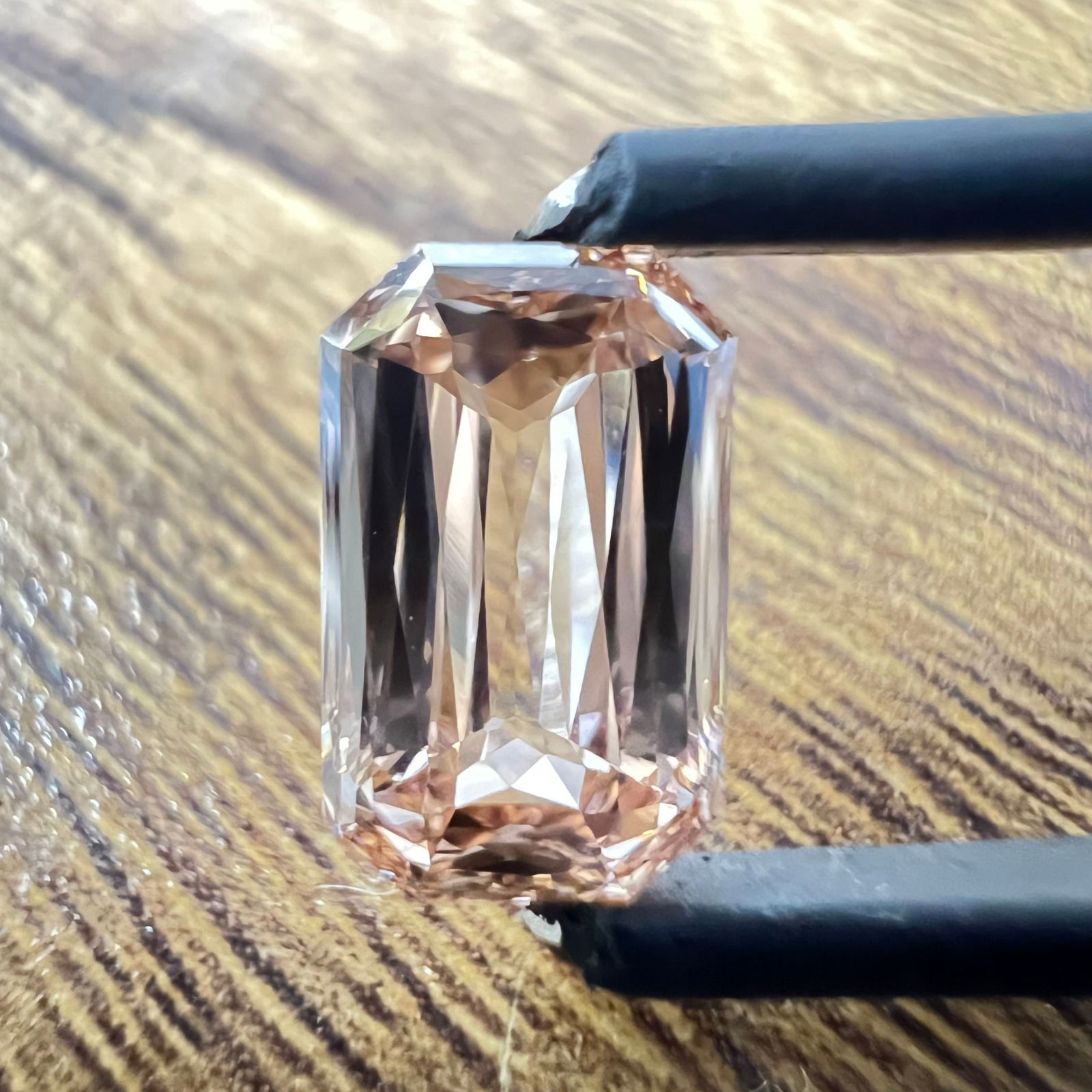 Loose Diamond - EMERALD 1.43ct Pink VS1: Loose Diamond - EMERALD 1.43ct Pink VS1 Source: This is a real non-mined Diamond that has been grown in a lab Shape: EMERALD Carats: 1.43 Color: Pink Certification: NONE Additional images available up