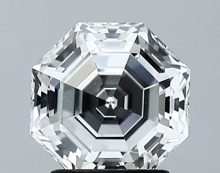 Loose Diamond - OCTAGONAL 2.17ct E VS1: Loose Diamond - OCTAGONAL 2.17ct E VS1 Source: This is a real non-mined Diamond that has been grown in a lab Shape: OCTAGONAL Carats: 2.17 Color: E Clarity: VS1 Certification: GIA Video: