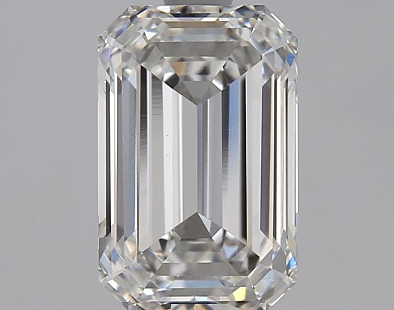 Loose Diamond - EMERALD 2.02ct G VVS2: Loose Diamond - EMERALD 2.02ct G VVS2 Source: This is a real non-mined Diamond that has been grown in a lab Shape: EMERALD Carats: 2.02 Color: G Clarity: VVS2 Certification: IGI Video: