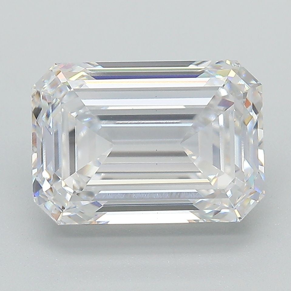 Loose Diamond - EMERALD 4.32ct E VS1: Loose Diamond - EMERALD 4.32ct E VS1 Source: This is a real non-mined Diamond that has been grown in a lab Shape: EMERALD Carats: 4.32 Color: E Clarity: VS1 Certification: GIA Video:
