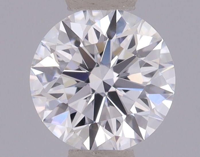 Loose Diamond - ROUND 0.5ct D VVS2: Loose Diamond - ROUND 0.5ct D VVS2 Source: This is a real non-mined Diamond that has been grown in a lab Shape: ROUND Carats: 0.5 Color: D Clarity: VVS2 Certification: IGI Video:
