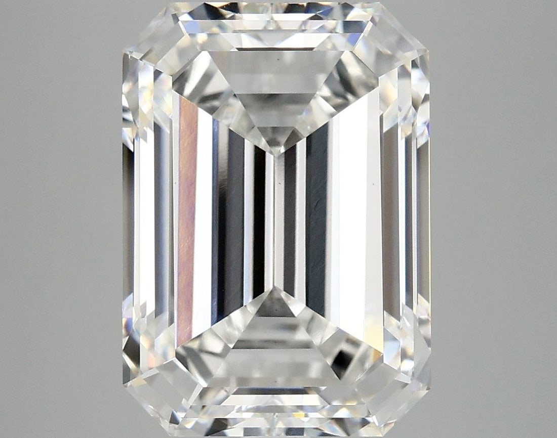 Loose Diamond - EMERALD 7.08ct F VS1: Loose Diamond - EMERALD 7.08ct F VS1 Source: This is a real non-mined Diamond that has been grown in a lab Shape: EMERALD Carats: 7.08 Color: F Clarity: VS1 Certification: IGI Video: