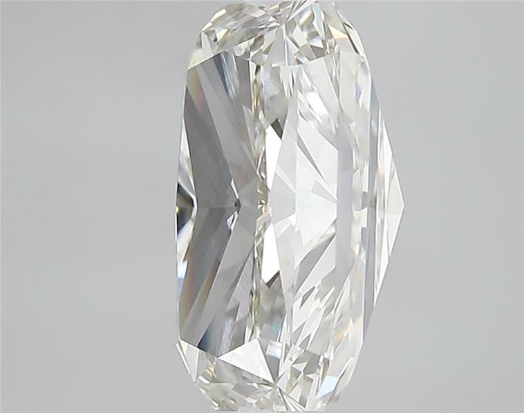 Loose Diamond - RADIANT 6.01ct I VS1: Loose Diamond - RADIANT 6.01ct I VS1 Source: This is a real non-mined Diamond that has been grown in a lab Shape: RADIANT Carats: 6.01 Color: I Clarity: VS1 Certification: IGI Video: Video Link