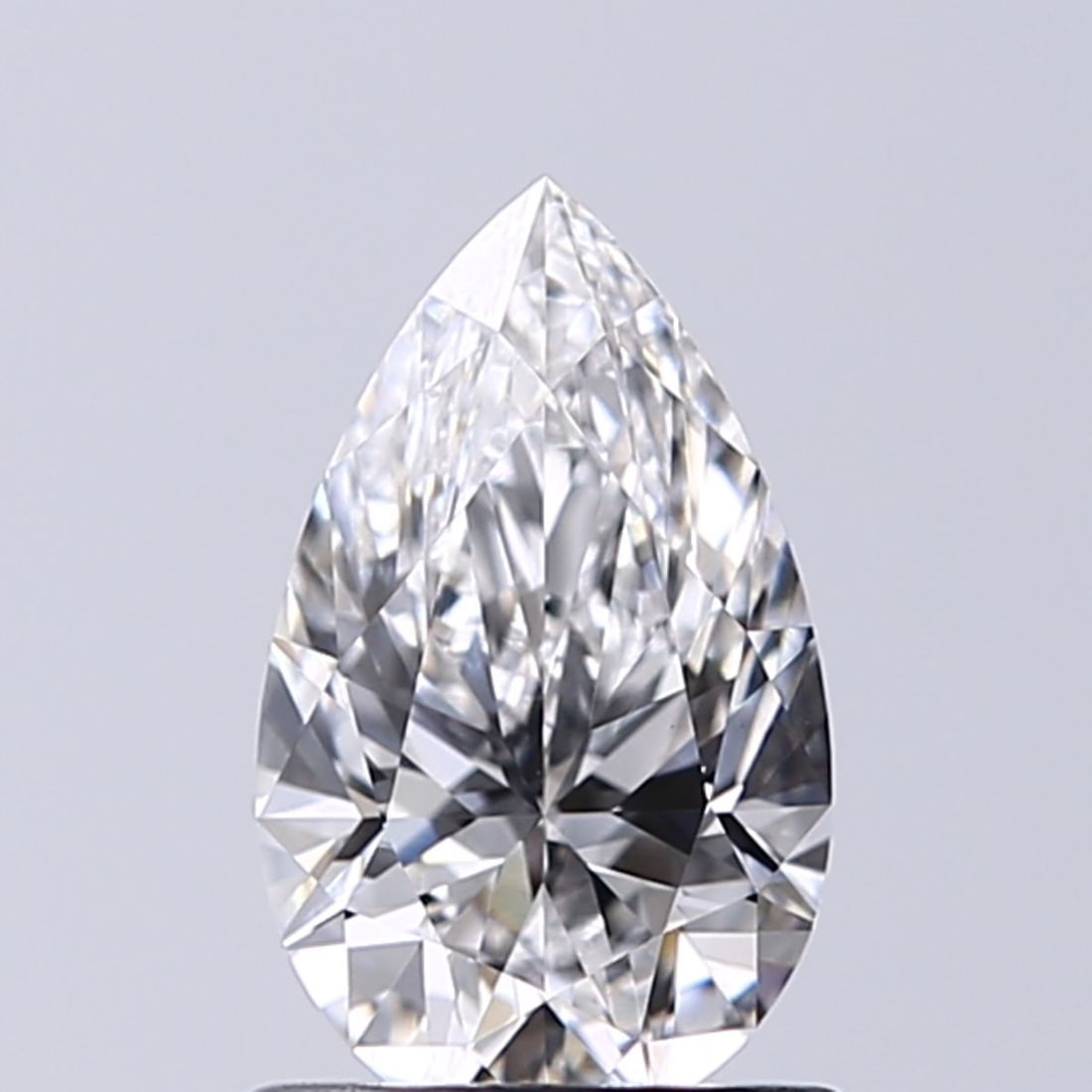 Loose Diamond - PEAR 0.91ct E VS1: Loose Diamond - PEAR 0.91ct E VS1 Source: This is a real non-mined Diamond that has been grown in a lab Shape: PEAR Carats: 0.91 Color: E Clarity: VS1 Certification: IGI Video: