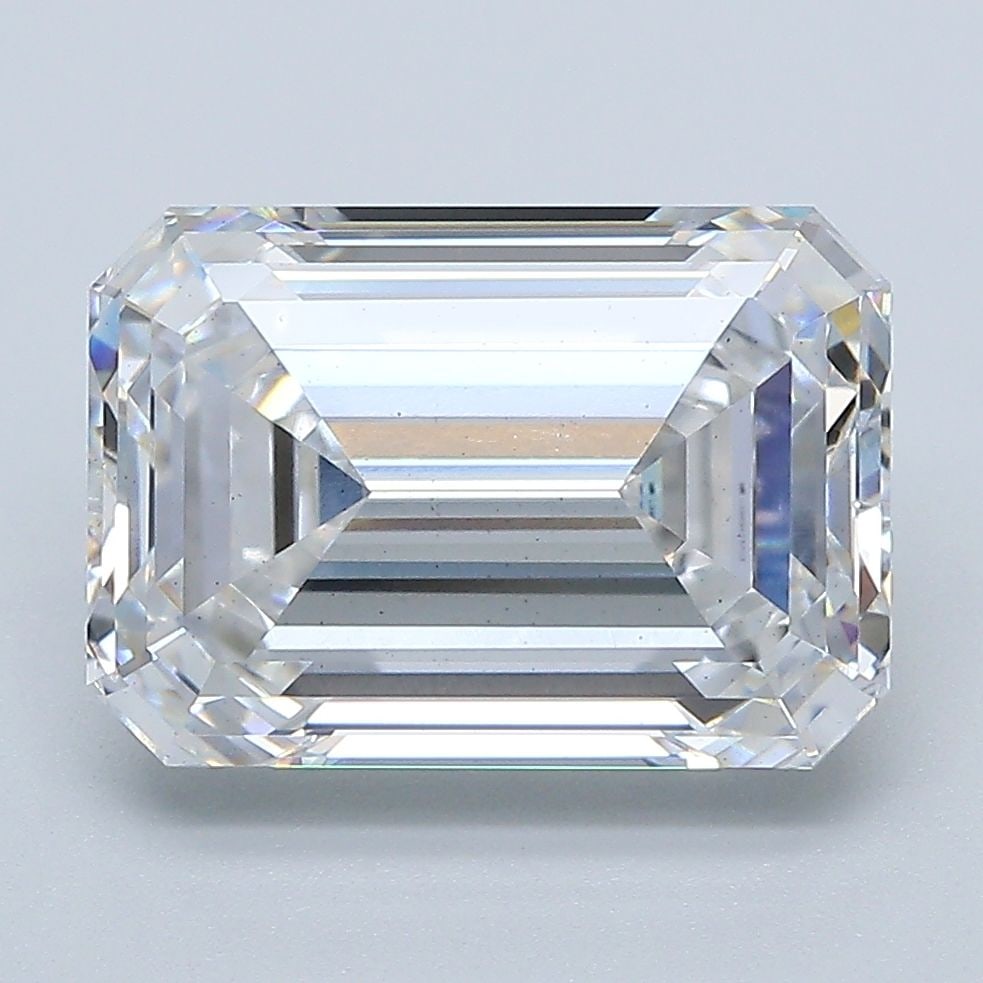 Loose Diamond - EMERALD 4.77ct D VS2: Loose Diamond - EMERALD 4.77ct D VS2 Source: This is a real non-mined Diamond that has been grown in a lab Shape: EMERALD Carats: 4.77 Color: D Clarity: VS2 Certification: IGI Video: Video Link