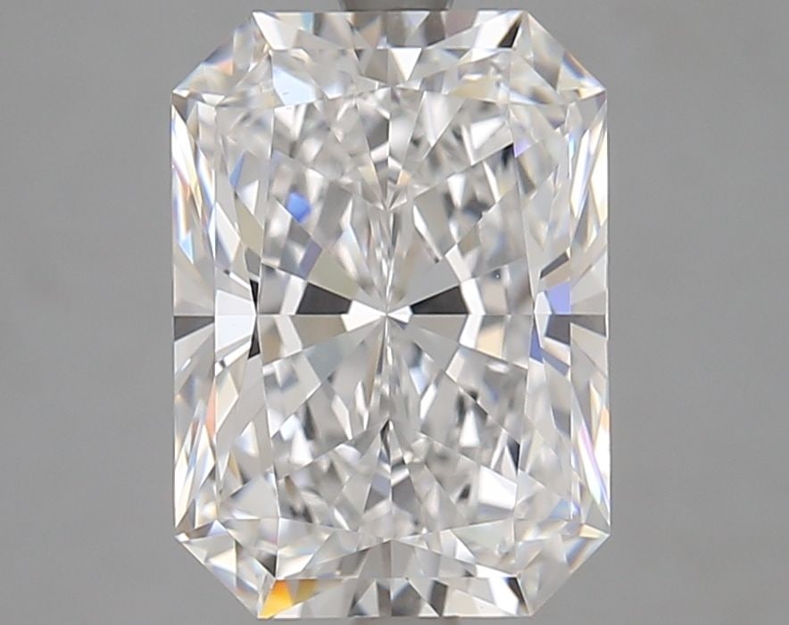 Loose Diamond - RADIANT 4.06ct D VVS2: Loose Diamond - RADIANT 4.06ct D VVS2 Source: This is a real non-mined Diamond that has been grown in a lab Shape: RADIANT Carats: 4.06 Color: D Clarity: VVS2 Certification: GIA Video: