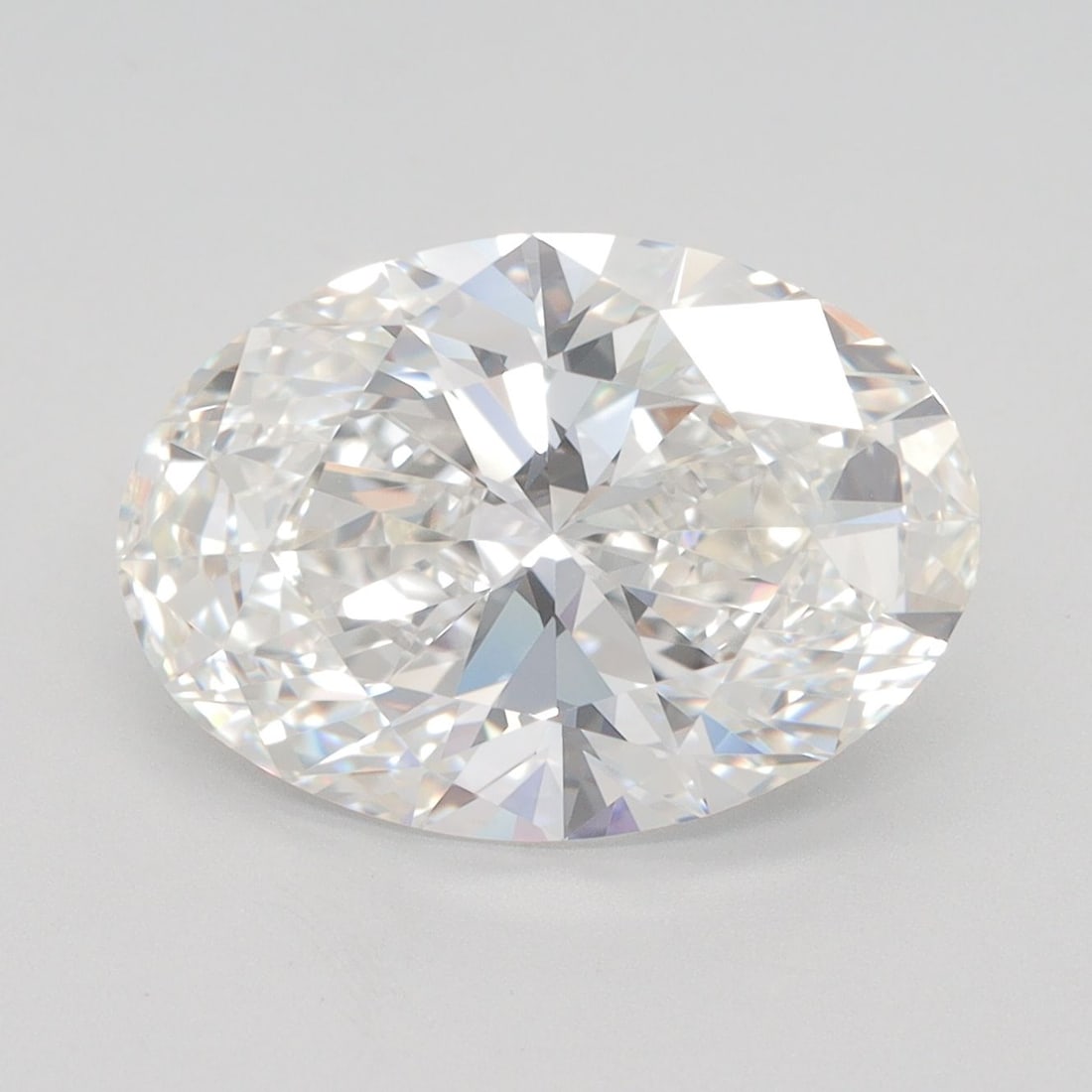 Loose Diamond - OVAL 5.19ct G VVS2: Loose Diamond - OVAL 5.19ct G VVS2 Source: This is a real non-mined Diamond that has been grown in a lab Shape: OVAL Carats: 5.19 Color: G Clarity: VVS2 Certification: IGI Video: