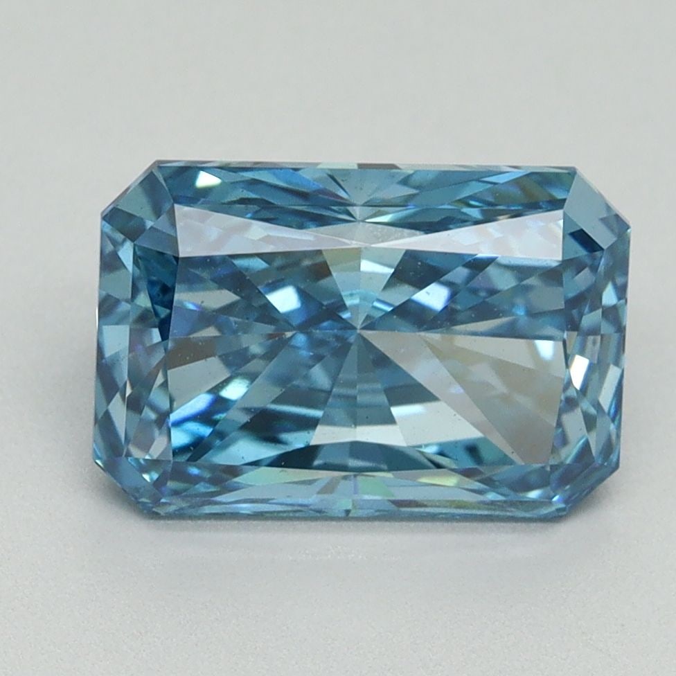 Loose Diamond - RADIANT 3.15ct Fancy Vivid Blue VS1: Loose Diamond - RADIANT 3.15ct Fancy Vivid Blue VS1 Source: This is a real non-mined Diamond that has been grown in a lab Shape: RADIANT Carats: 3.15 Color: Fancy Vivid Blue Certification: IGI Video: