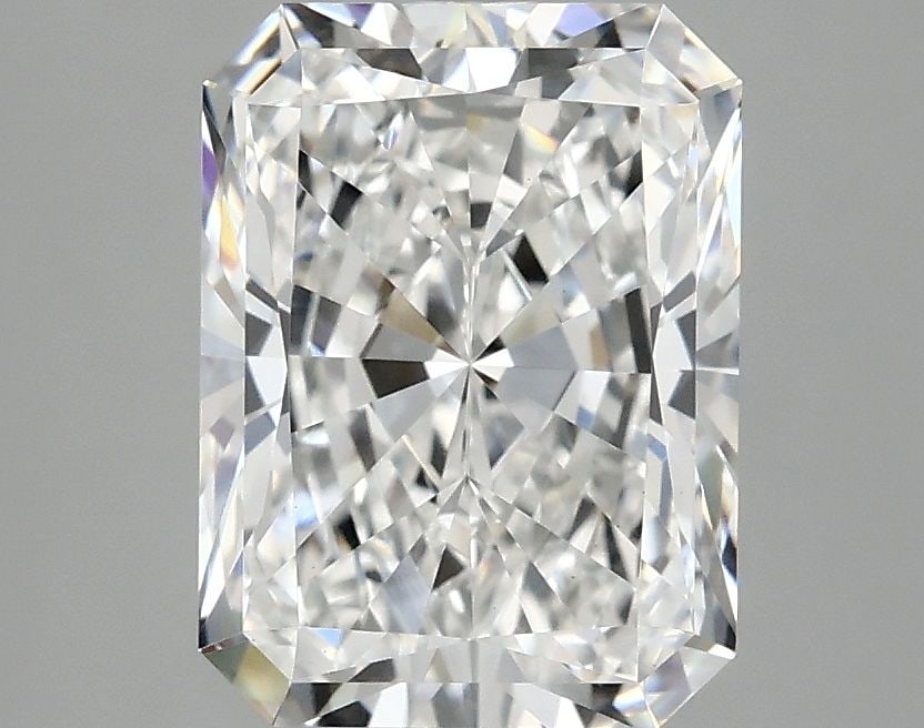 Loose Diamond - RADIANT 3.02ct E VS1: Loose Diamond - RADIANT 3.02ct E VS1 Source: This is a real non-mined Diamond that has been grown in a lab Shape: RADIANT Carats: 3.02 Color: E Clarity: VS1 Certification: IGI Video: