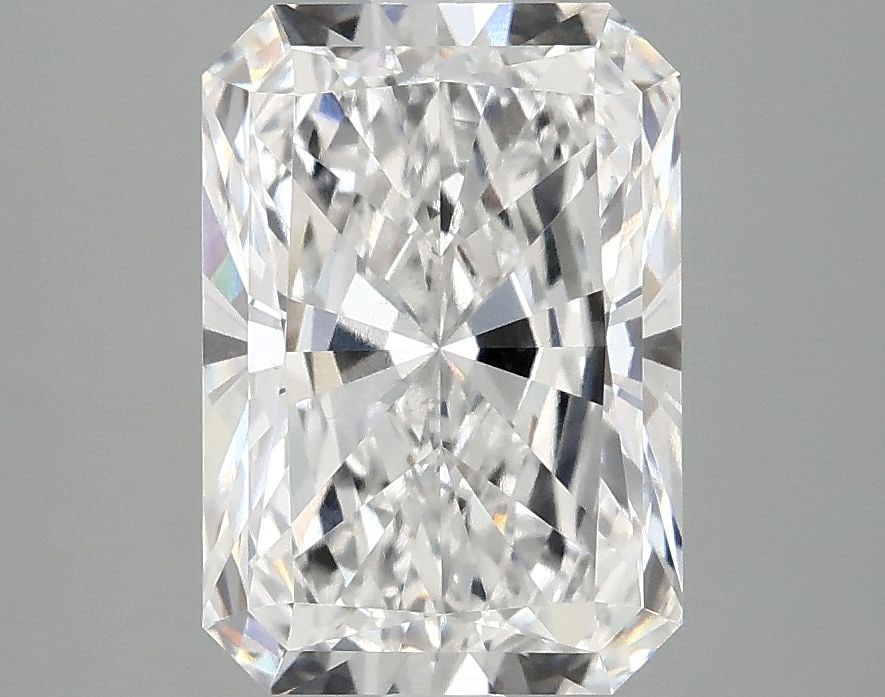 Loose Diamond - RADIANT 3.1ct E VS1: Loose Diamond - RADIANT 3.1ct E VS1 Source: This is a real non-mined Diamond that has been grown in a lab Shape: RADIANT Carats: 3.1 Color: E Clarity: VS1 Certification: IGI Video: