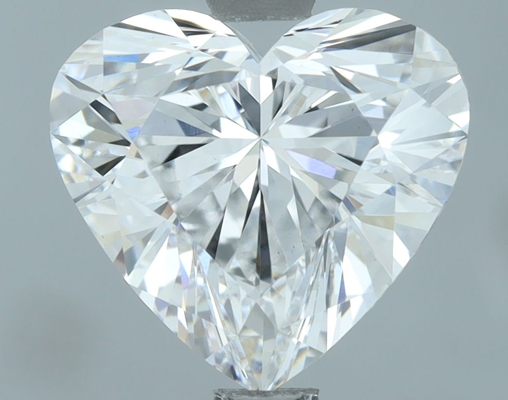 Loose Diamond - HEART 2.18ct D VS1: Loose Diamond - HEART 2.18ct D VS1 Source: This is a real non-mined Diamond that has been grown in a lab Shape: HEART Carats: 2.18 Color: D Clarity: VS1 Certification: IGI Video: