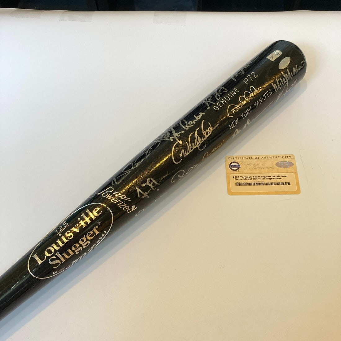 2008 New York Yankees Team Signed Derek Jeter Bat Steiner MLB Authenticated: 2008 New York Yankees Team Signed Derek Jeter Bat Steiner MLB Authenticated This is a remarkable 2008 New York Yankees Team Signed Baseball Bat, commemorating the final season in Yankee Stadium. The b