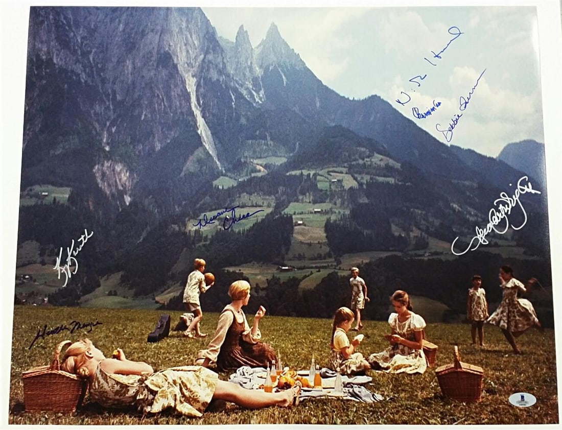 SOUND OF MUSIC 16x20 Photo Signed by 7 Cast Members Beckett BAS COA: SOUND OF MUSIC 16x20 Photo Signed by 7 Cast Members Beckett BAS COA This is a 16x20 inch signed photograph featuring the cast of 'The Sound of Music.' This original item has been certified authentic b