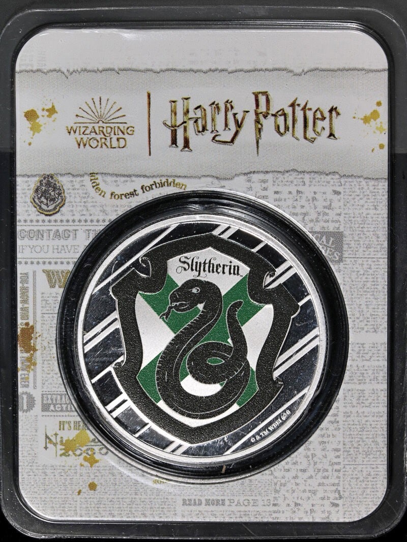 2025 Slytherin Colorized 1 Oz Silver Coin in OGP with COA: 2025 Slytherin Colorized 1 Oz Silver Coin in OGP with COA This 2025 1 ounce silver Harry Potter Slytherin coin features a colorized design and is struck in .999 fine silver. The coin is in uncirculate