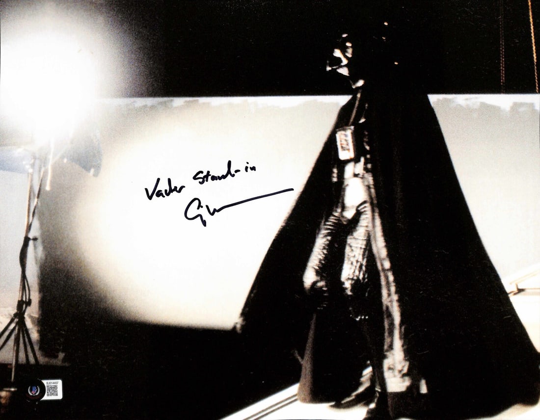 Autographed 11x14 Photo Craig Barron as Vader Stand In with Beckett Authentication: Autographed 11x14 Photo Craig Barron as Vader Stand In with Beckett Authentication This is an autographed 11x14 photograph signed by Craig Barron, who worked in the Matte Department at ILM for "Star W
