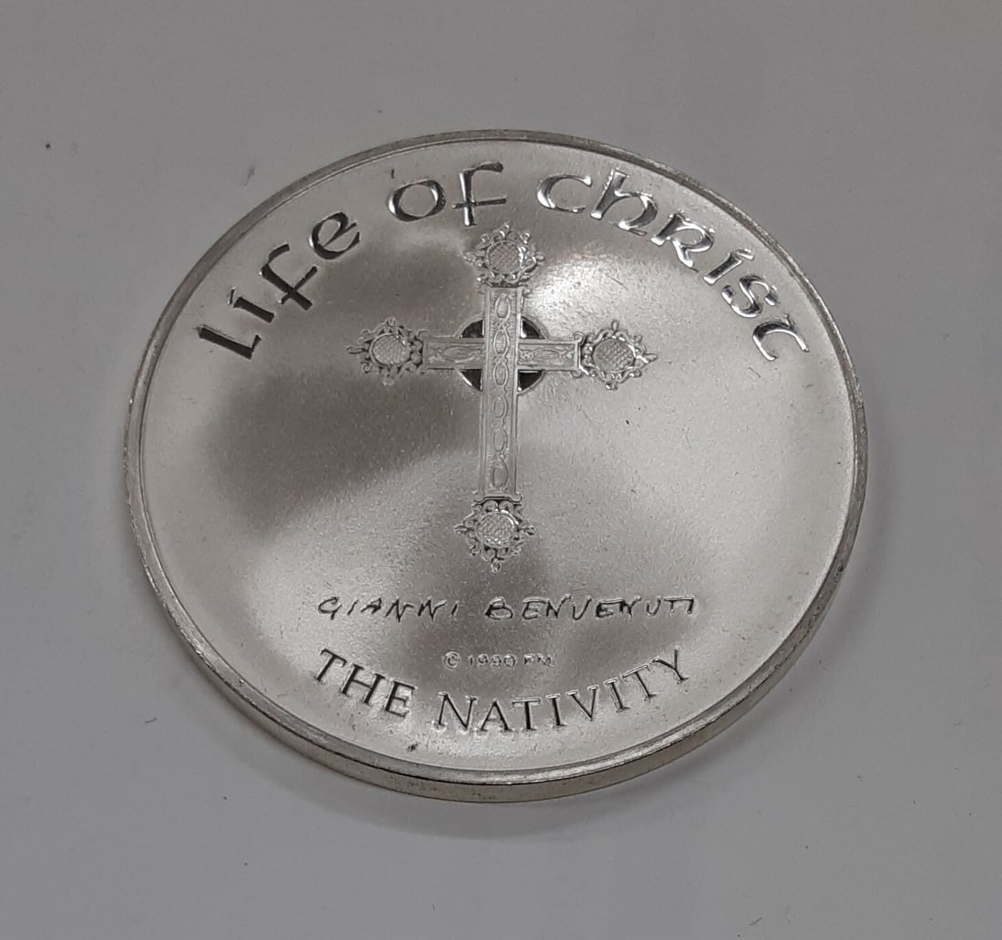Nativity Scene Sterling Silver Medal Life of Christ by Benvenuti: Nativity Scene Sterling Silver Medal Life of Christ by Benvenuti This Franklin Mint Life of Christ medal features a depiction of The Nativity by artist Gianni Benvenuti. Produced in the 1990s as part