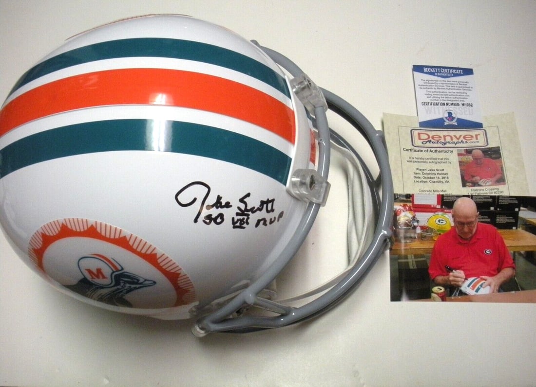 Jake Scott Miami Dolphins Super Bowl VII MVP Signed Replica Helmet COA: Jake Scott Miami Dolphins Super Bowl VII MVP Signed Replica Helmet COA This full-size replica helmet, representing the Miami Dolphins, is signed by Jake Scott, a notable MVP from Super Bowl XI. The he