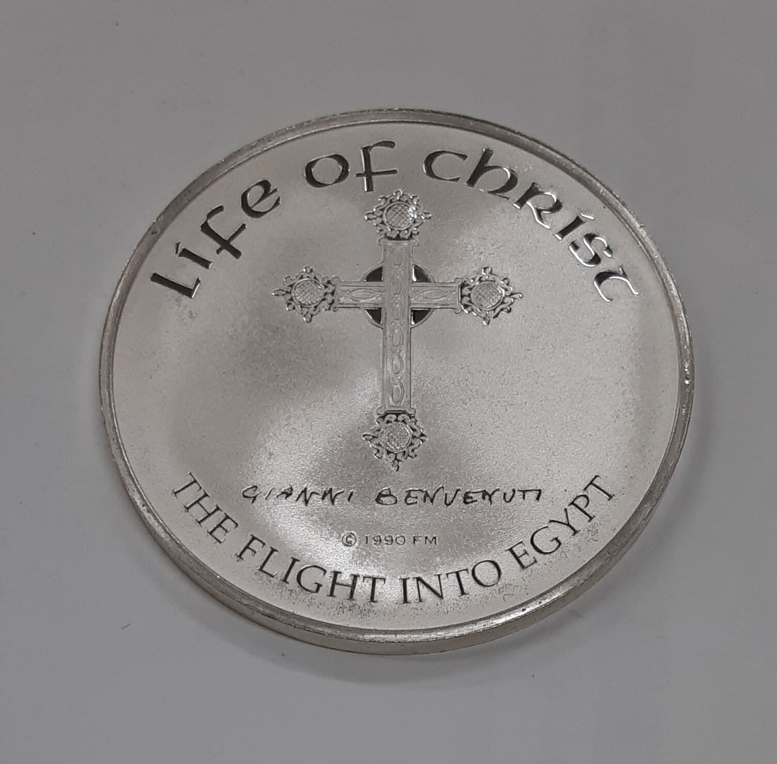 Life of Christ Flight Into Egypt .925 Silver Medal by Benvenuti: Life of Christ Flight Into Egypt .925 Silver Medal by Benvenuti This Franklin Mint Life of Christ medal features the work of Gianni Benvenuti and depicts The Flight Into Egypt. Produced in the United