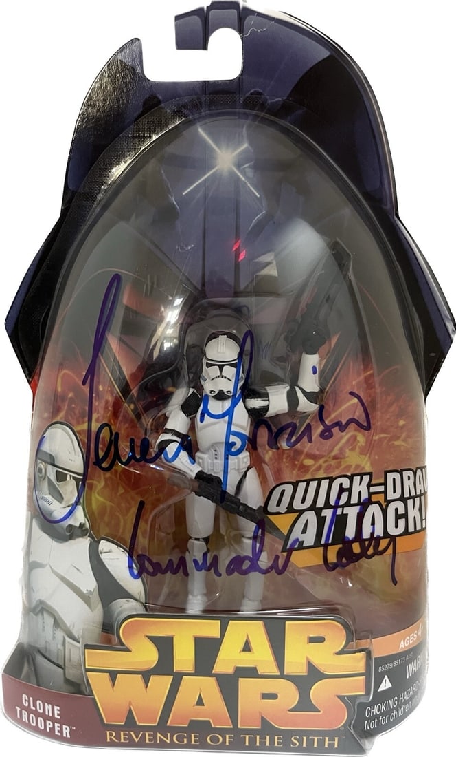 2005 Star Wars Commander Cody Figure Signed by Temuera Morrison Beckett Authenticated: 2005 Star Wars Commander Cody Figure Signed by Temuera Morrison Beckett Authenticated This is a 2005 Star Wars Revenge of the Sith action figure produced by Hasbro, autographed by Temuera Morrison, th