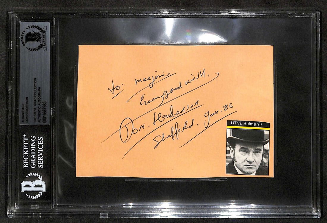 Don Henderson Signed Star Wars Album Page Inscribed Beckett Authenticated: Don Henderson Signed Star Wars Album Page Inscribed Beckett Authenticated This is an original vintage album page autographed by Don Henderson, the actor known for his role in Star Wars as General Tagg
