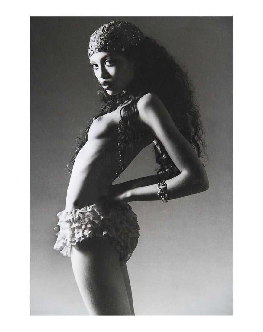 Kate Garner Signed Lisa Anne Profile Photograph 24 x 19 in Limited Edition of 50: Kate Garner Signed Lisa Anne Profile Photograph 24 x 19 in Limited Edition of 50 "Lisa Anne Profile" is a limited edition fine art photograph by Kate Garner, created in 1992. This contemporary work is